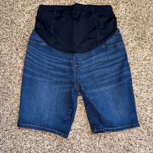 Isabel maternity bermuda shorts